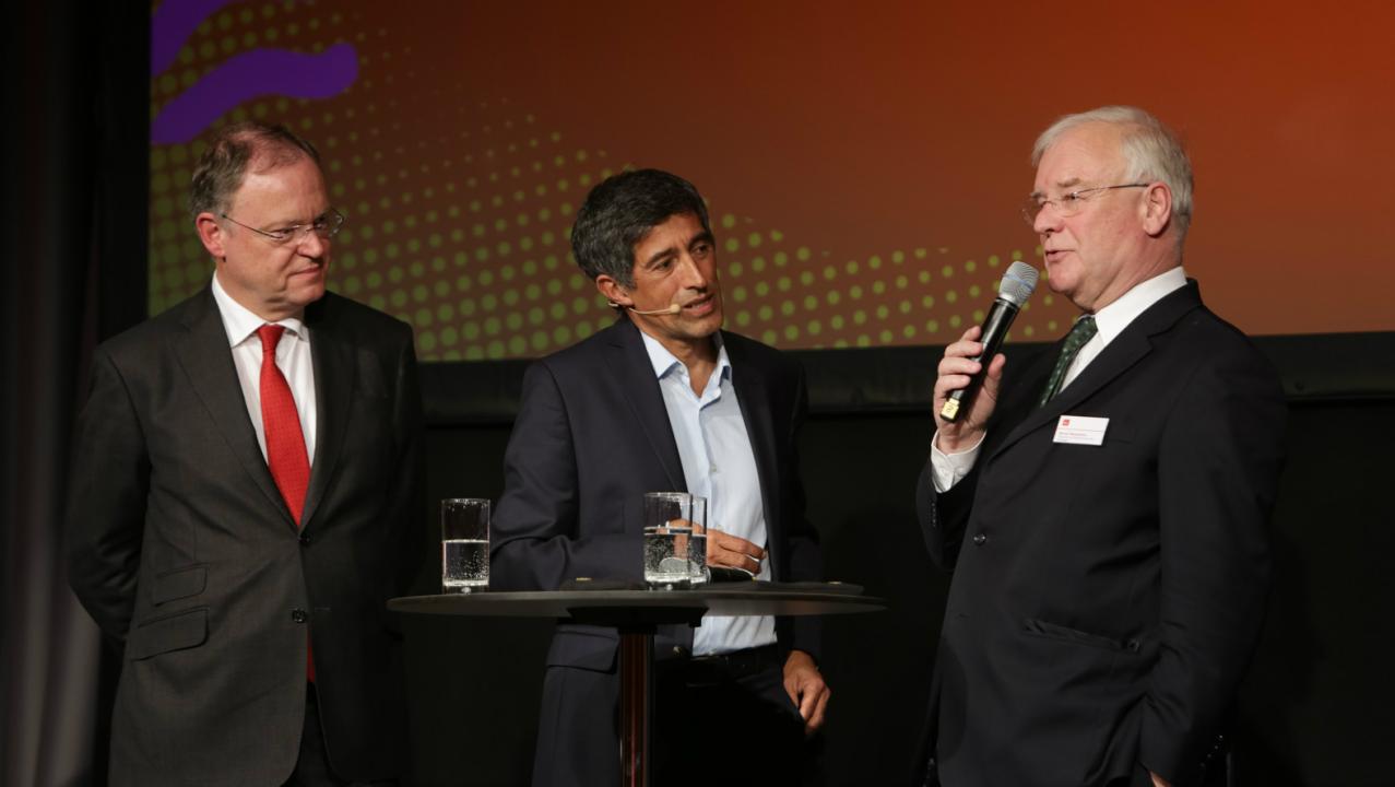 Auftaktveranstaltung IdeenExpo 2017: Ranga Yogeshwar im Talk mit Landtagspräsident Bernd Busemann und Ministerpräsident Stephan Weil