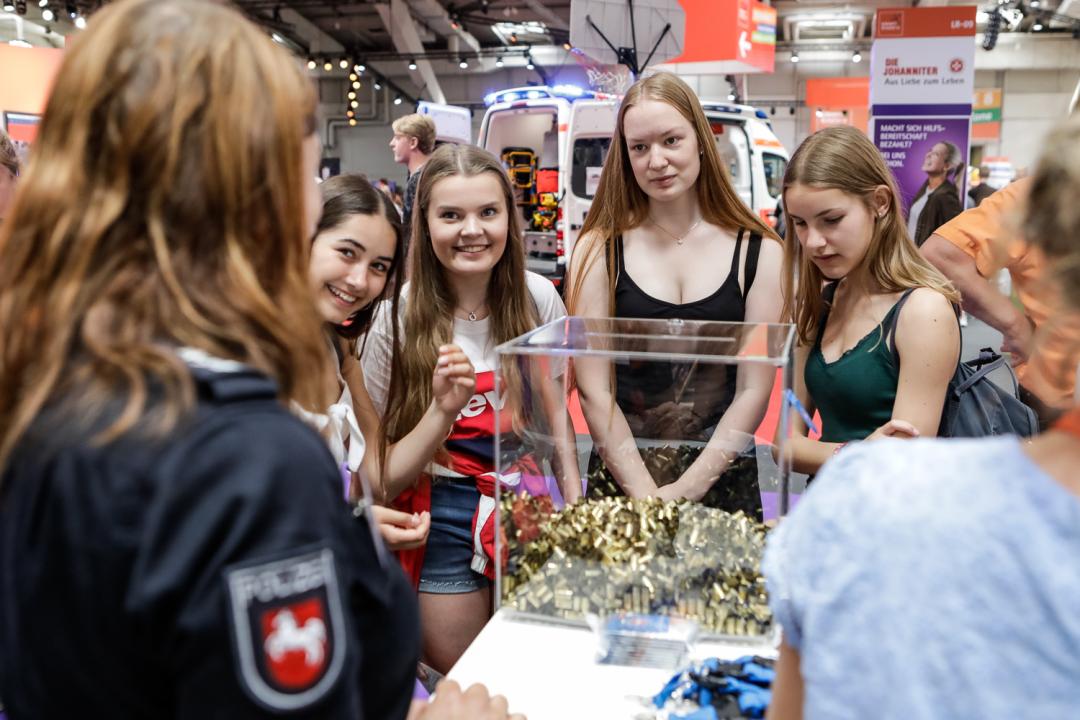 For Girls Only, Scout Tour: Polizei Niedersachsen