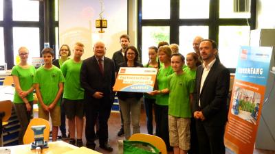 Pressebild Partnerschule der IdeenExpo 2015 Michaelschule