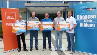 Pressebild Partnerschule der IdeenExpo 2015 Robert-Koch-Schule Langenhagen